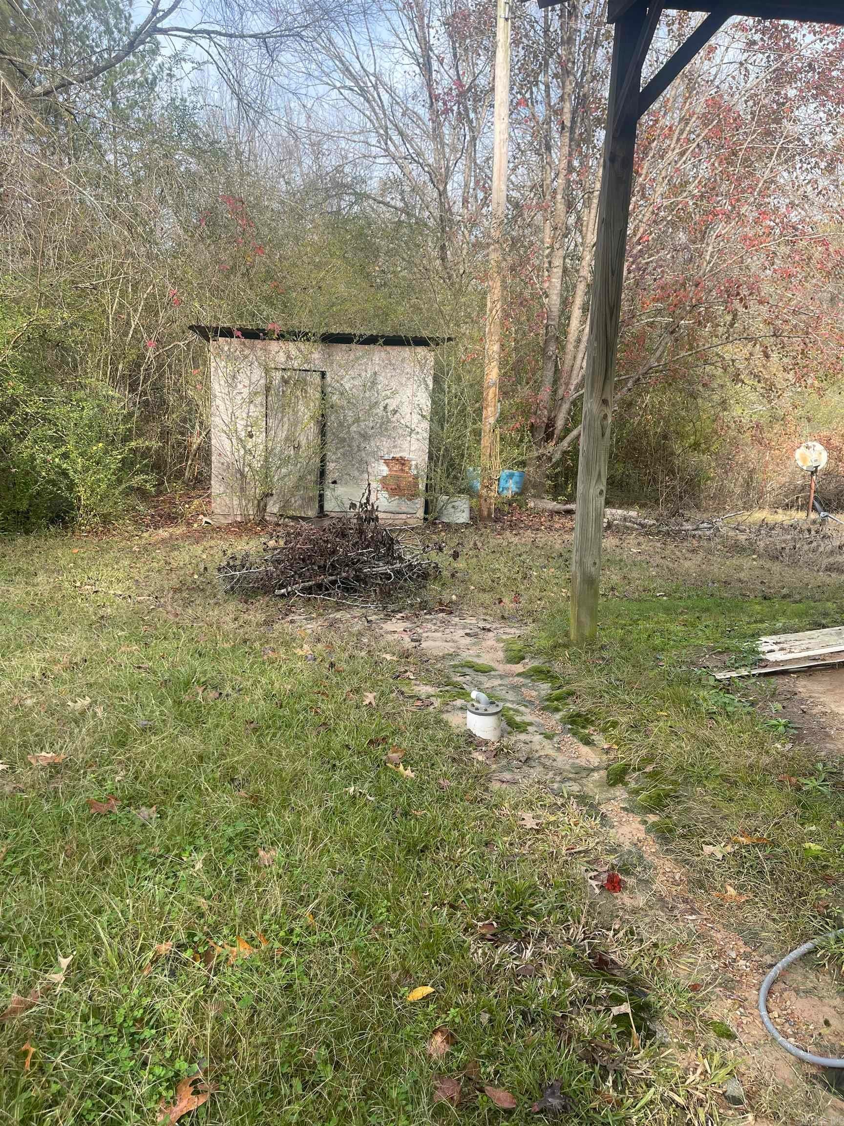 For Sale 148 Central Rd Central Road, Lockesburg, AR 71846 3 Beds